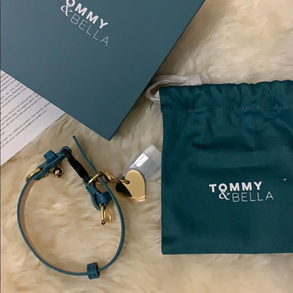 NWT Tommy & Bella Signature Luxury Cat Collar Tag